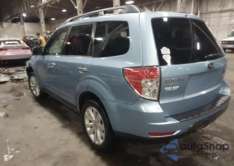2011 Subaru Forester 2.5X Premium z USA, uszkodzony, nr VIN JF2SHADC7BH760119